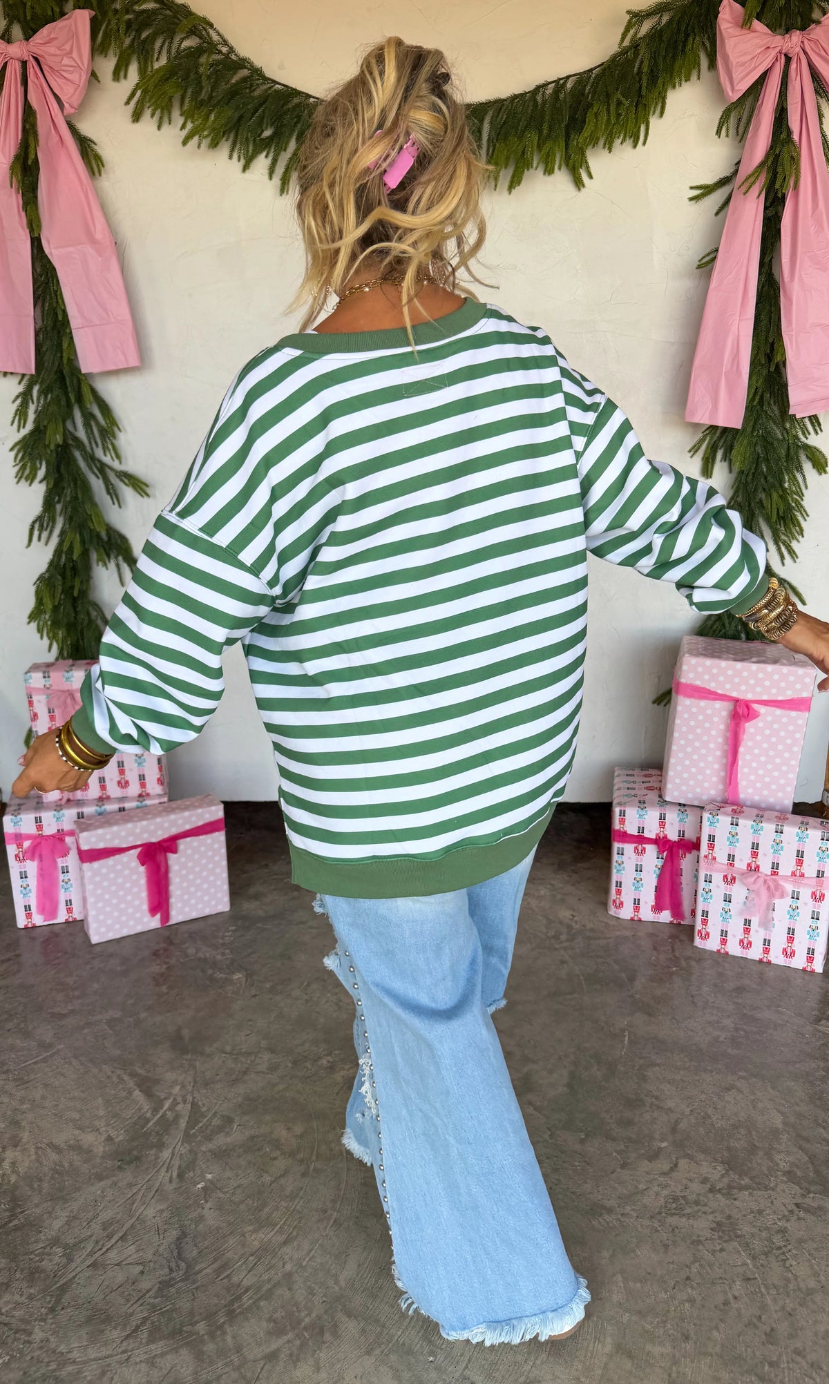 PREORDER- MERRY OVERSIZED PULLOVER