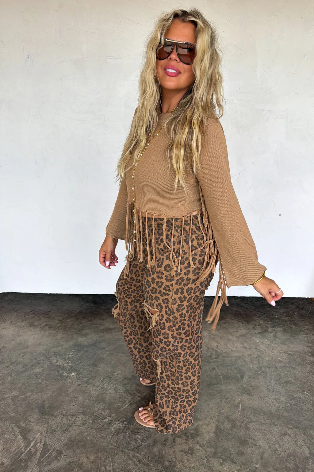 PREORDER- FRINGE BENEFITS TOP