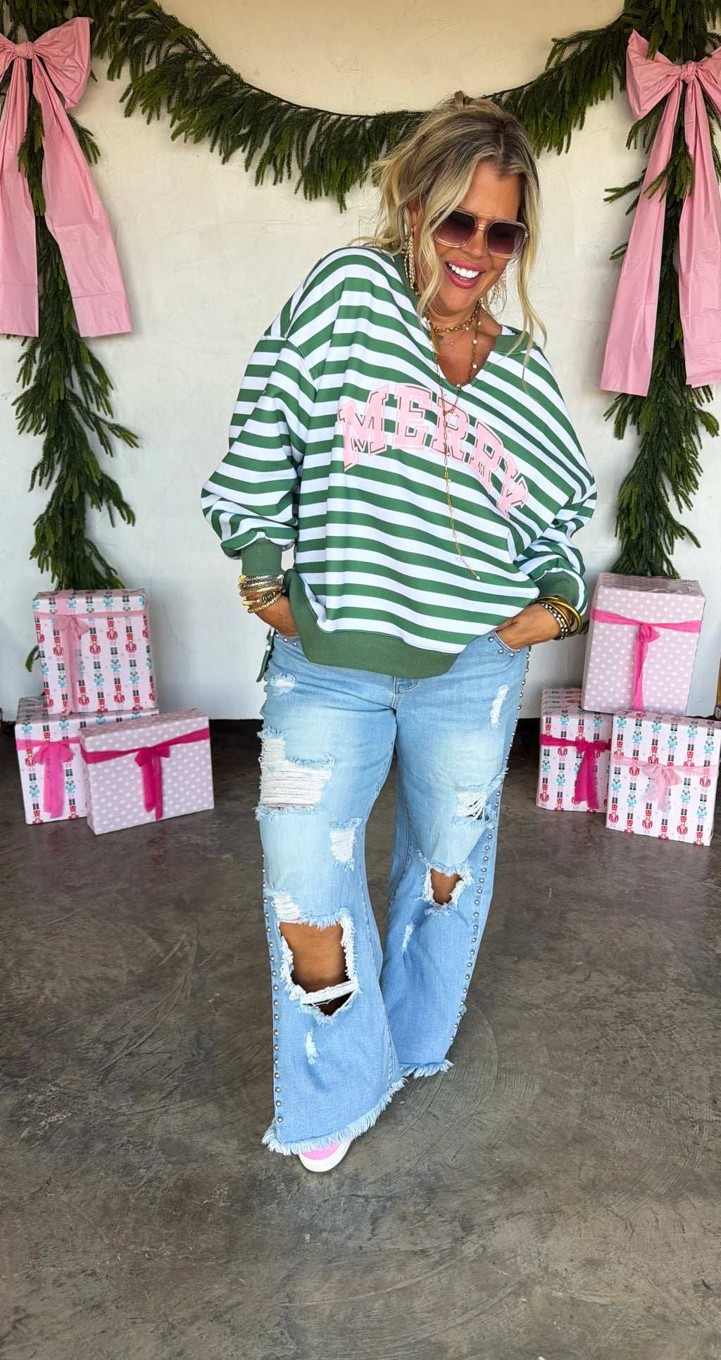 PREORDER- MERRY OVERSIZED PULLOVER