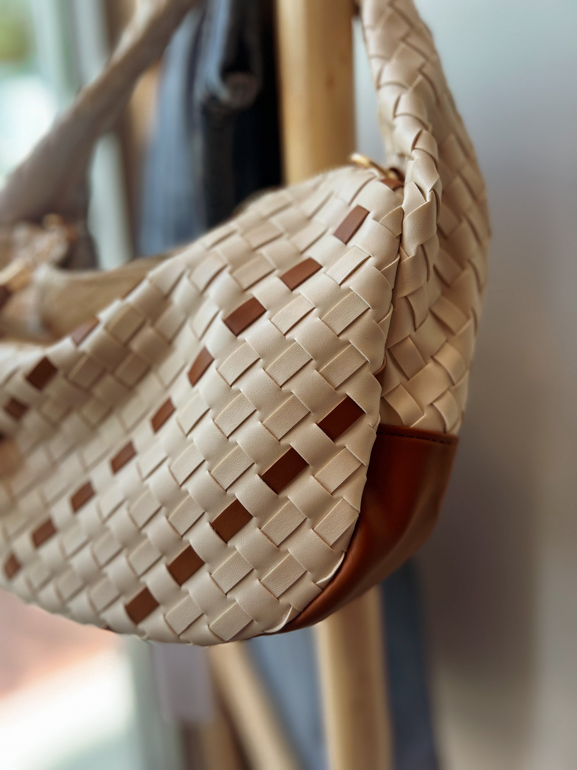 Weave Circle Bag