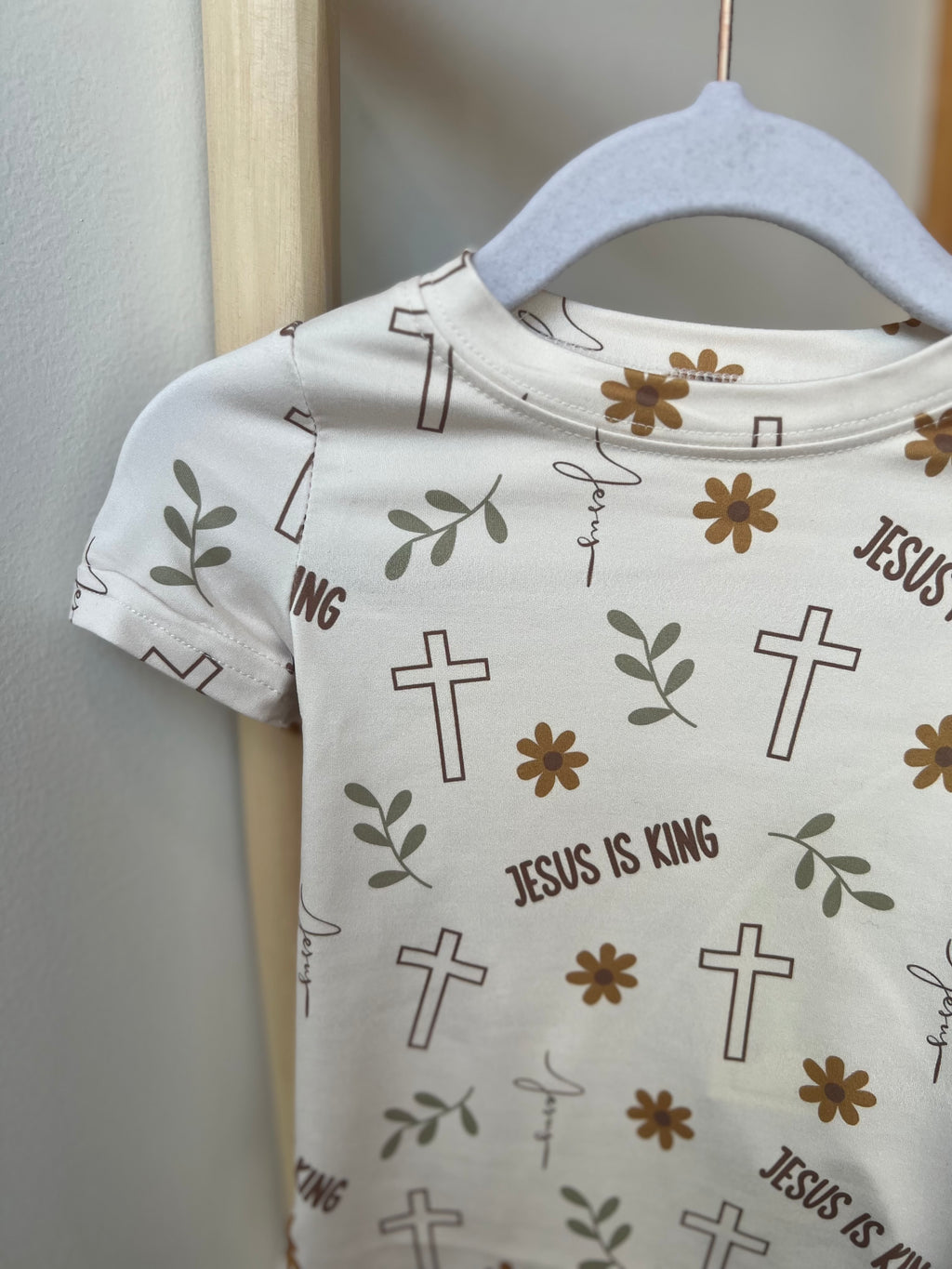 Jesus is King Set