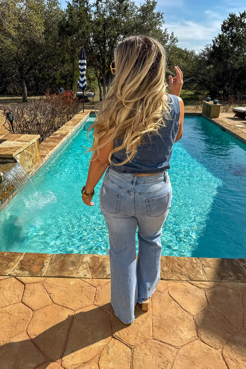 PREORDER- ASHLAND STRAIGHT LEG DISTRESSED JEANS