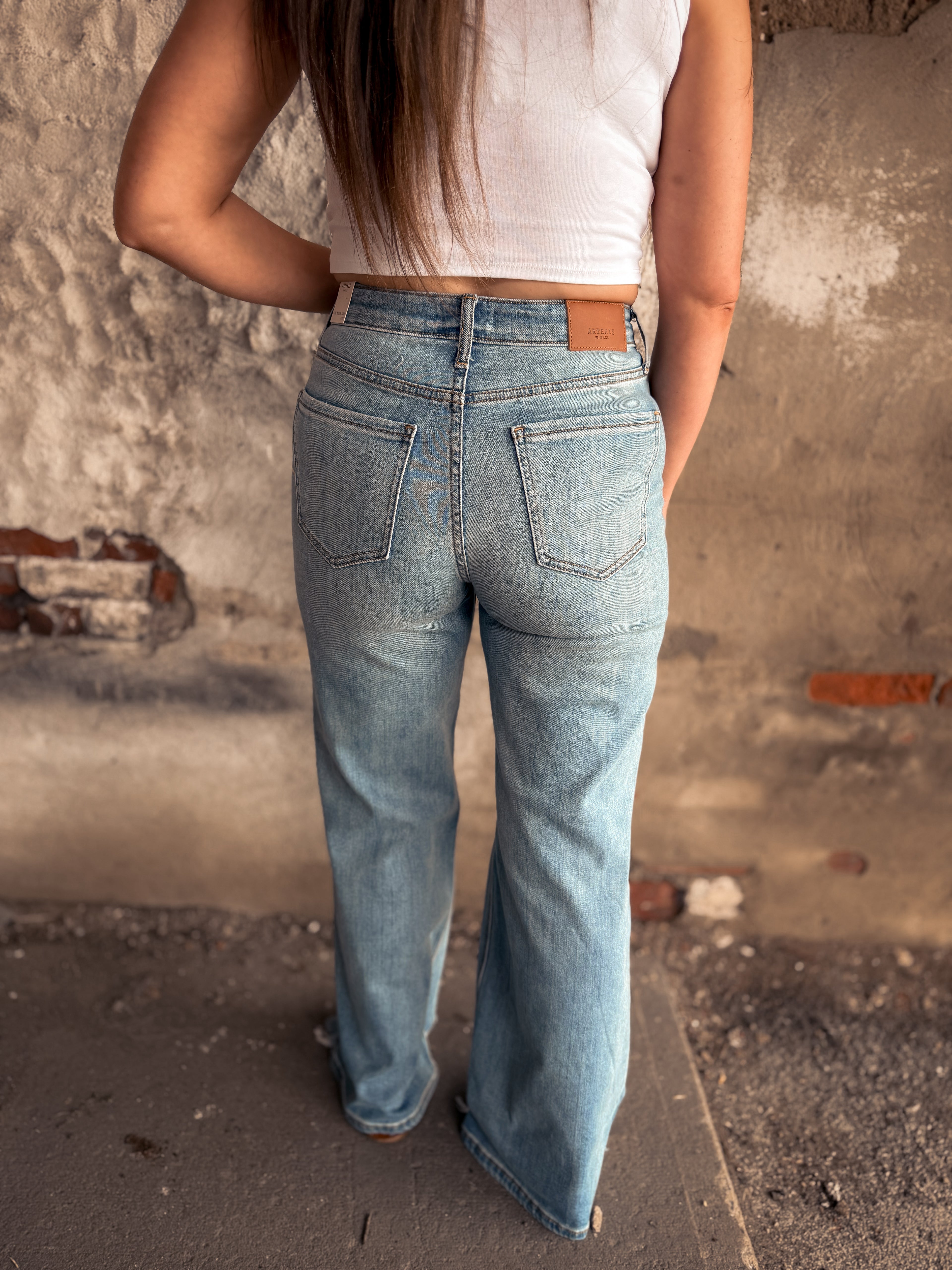 Gracin Relaxed Flare Jeans