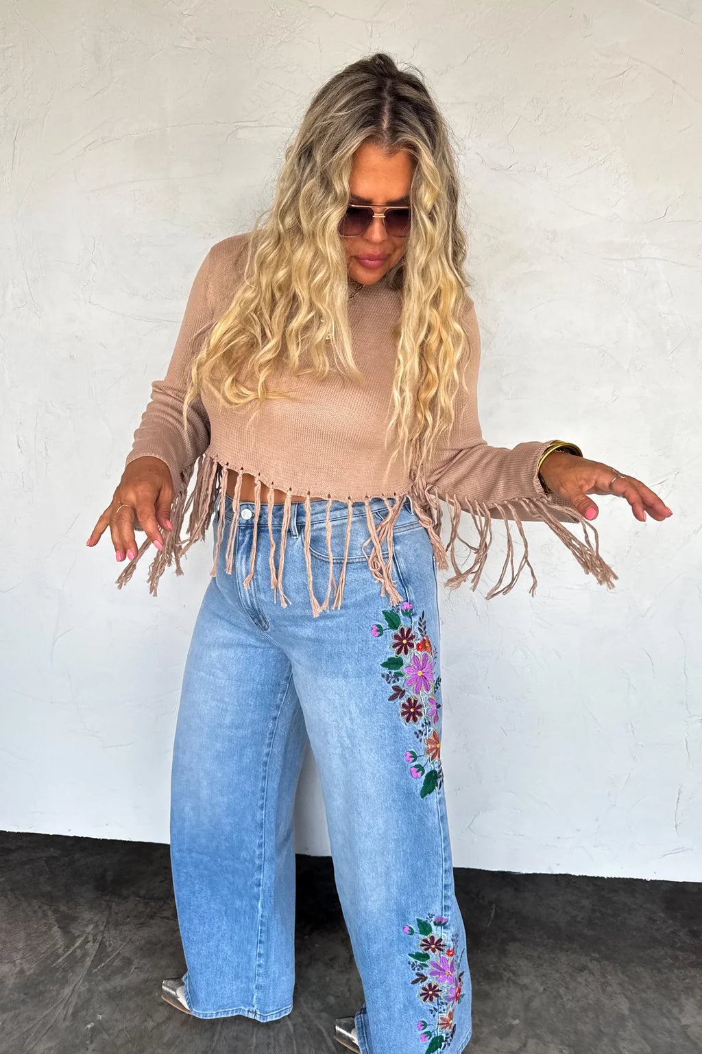 EVIE FLORAL EMBROIDERED JEANS