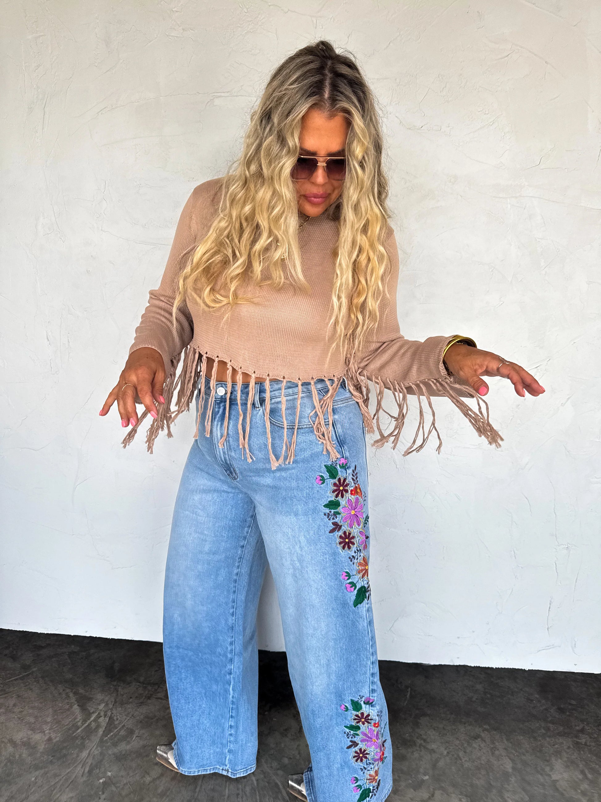 PREORDER- EVIE FLORAL EMBROIDERED JEANS