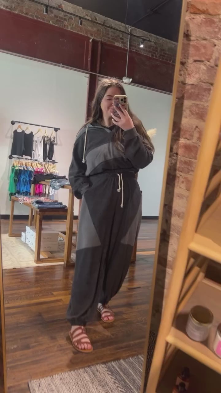 Ginnie Hoodie